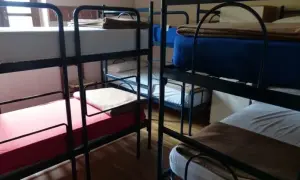 Jak wygląda nocleg w hostelu? Oczekiwania i rzeczywistość, które zaskakują