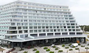 Nowy Hotel Gołębiewski w Pobierowie, kiedy otwarcie? Nowoczesny obiekt z widokiem na morze, w budowie.