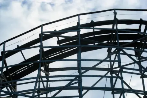 Ile trwa przejazd na Hyperionie? Sprawdź, co warto wiedzieć