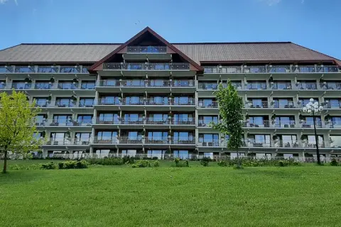 Ile pokoi ma hotel Gołębiewski w Mikołajkach? Zaskakujące szczegóły!