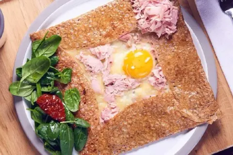 Tanie jedzenie w Paryżu: gdzie zjeść smacznie i niedrogo
