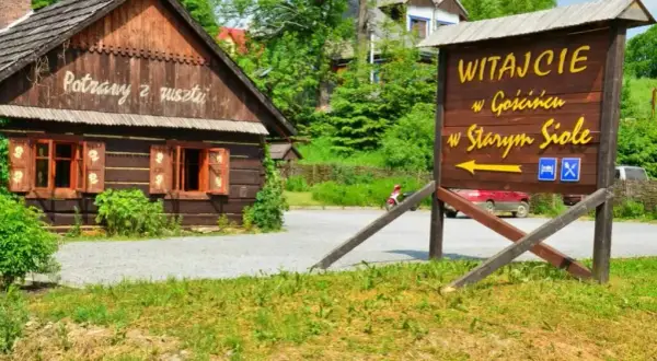 Gdzie zjeść w Wetlinie? Odkryj najlepsze lokalne smaki Bieszczad