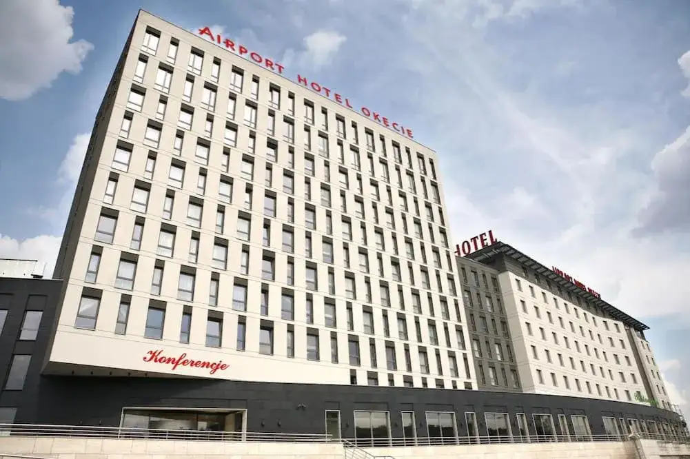 Zdjęcie Jak dojechać do hotelu Airport Okęcie – najtańsze opcje transportu