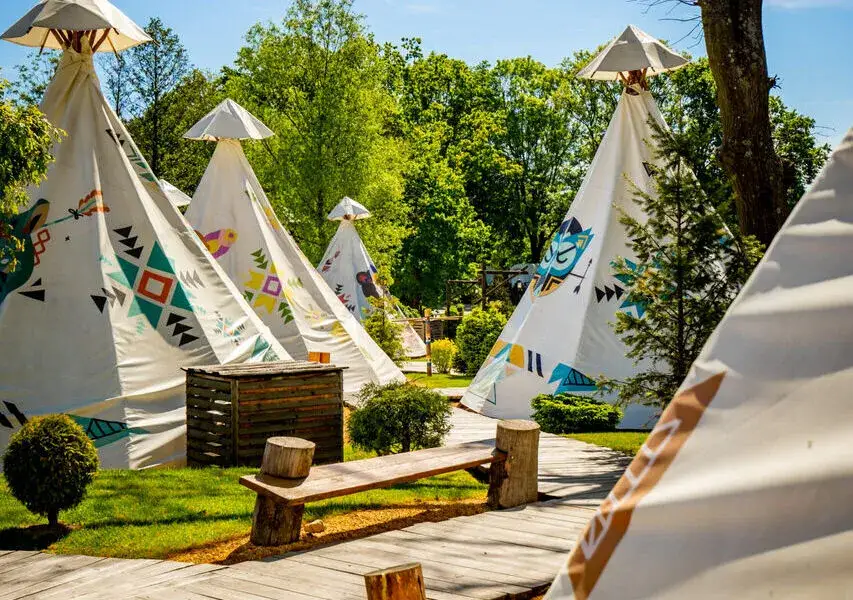 Zdjęcie Ile kosztuje nocleg w Energylandii? Sprawdź ceny i opcje zakwaterowania